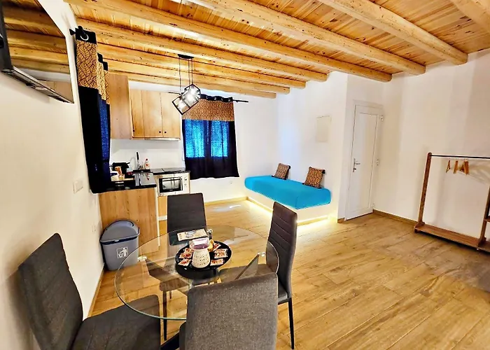 ميكونيان بريز أنو ميرا