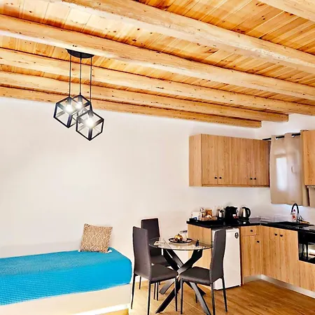 ميكونيان بريز