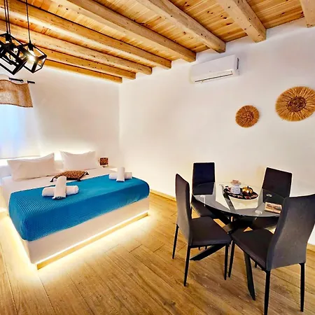 Mykonian Breeze Apartman *
