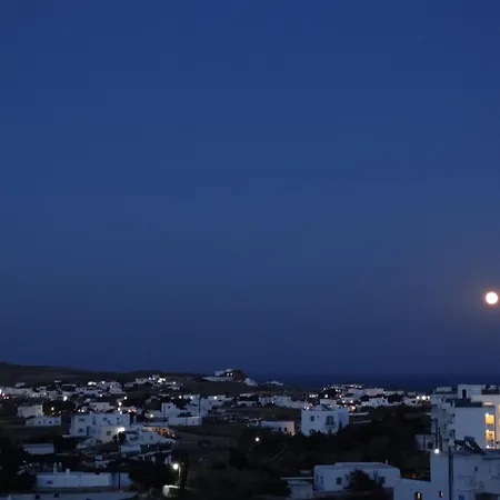 Mykonian Breeze Áno Merá
