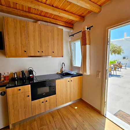 Mykonian Breeze Apartman *